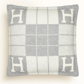 HERMES | Avalon III Cushion Pillow PM – SECOND OCEAN SECRET STORE